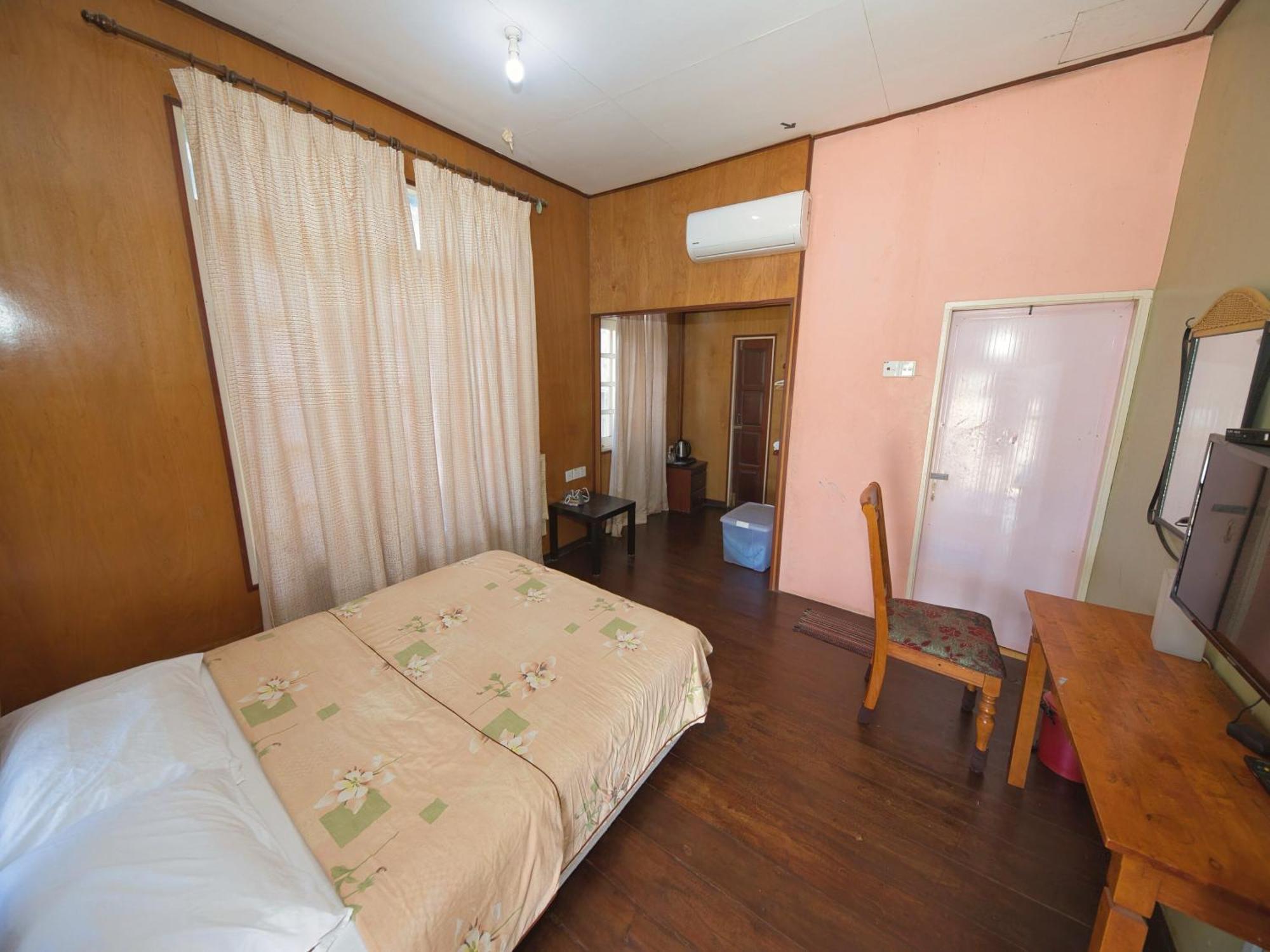 Oyo 90968 Teratak Samuderakita, Chalet & Guesthouse 캄퐁 공 바닥 외부 사진