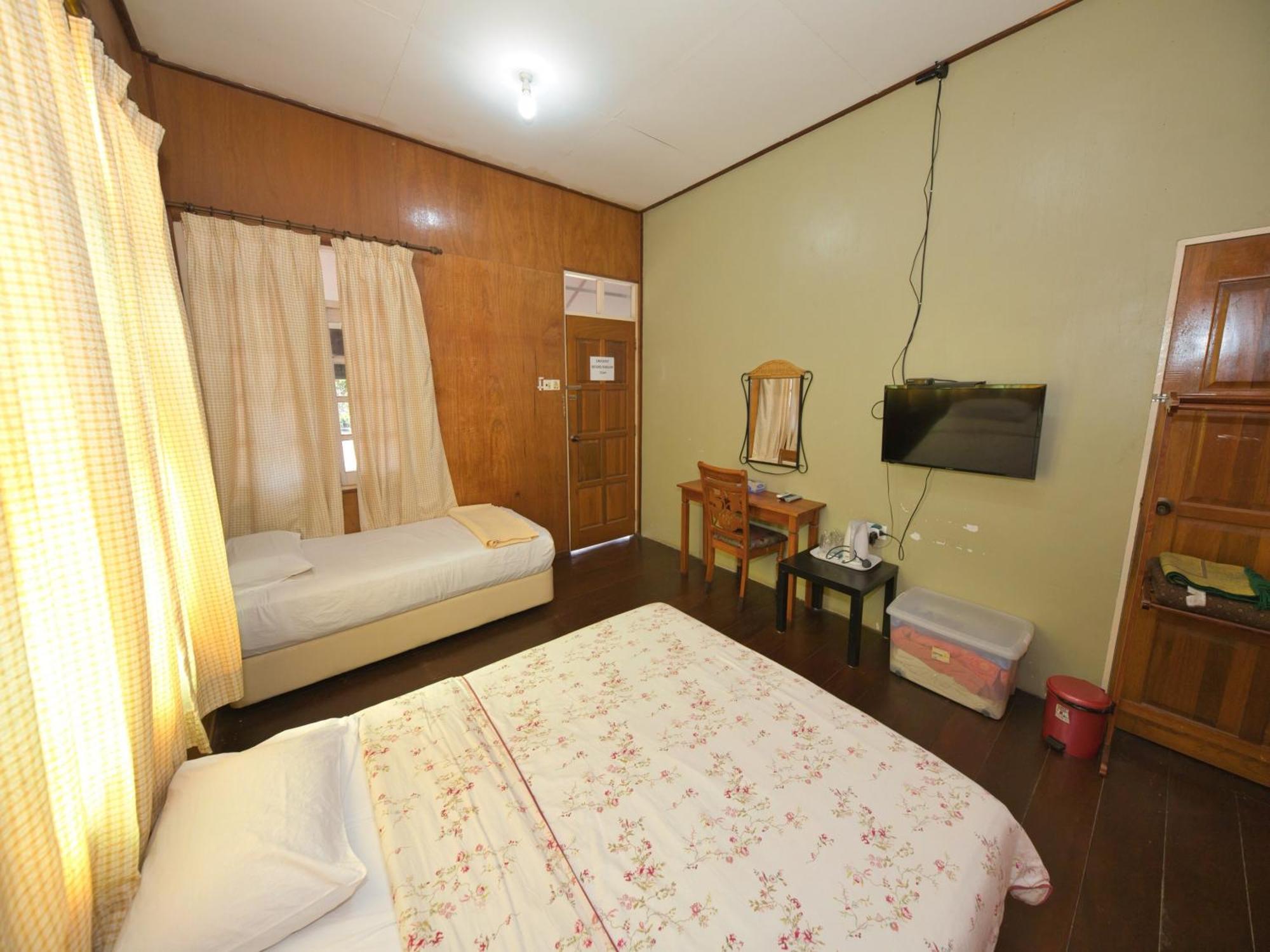 Oyo 90968 Teratak Samuderakita, Chalet & Guesthouse 캄퐁 공 바닥 외부 사진