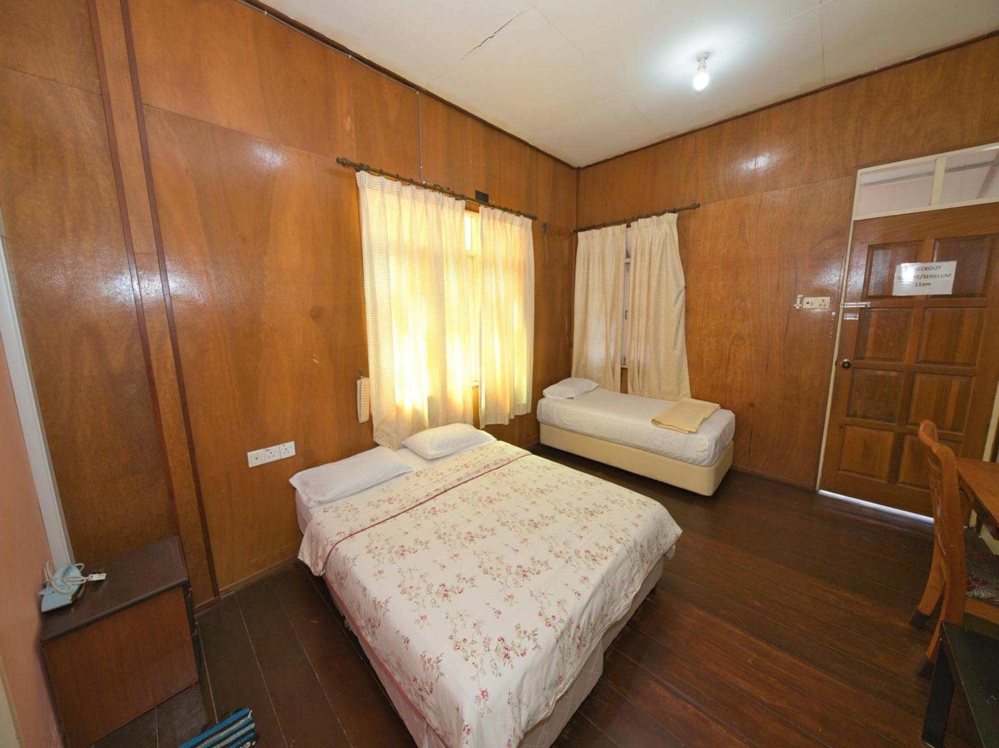 Oyo 90968 Teratak Samuderakita, Chalet & Guesthouse 캄퐁 공 바닥 외부 사진